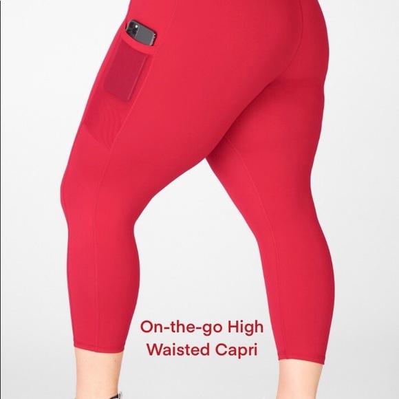 Fabletics On-The-Go High-Waisted Capri - Picture 3 of 3